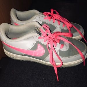 gray and pink af1s